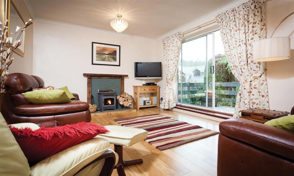 Villa Nutwood Lakeside Esterno foto
