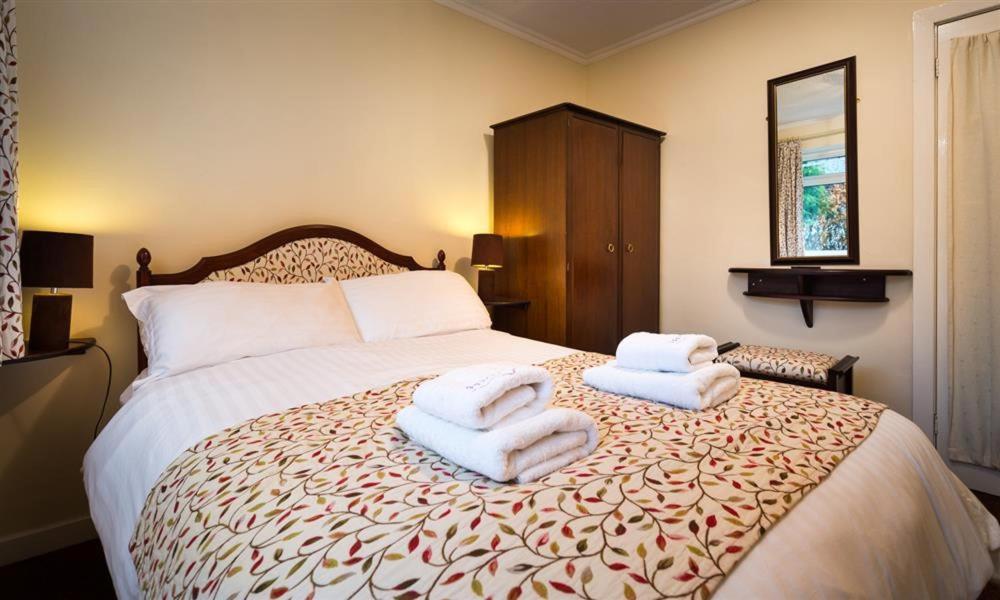 Villa Nutwood Lakeside Esterno foto